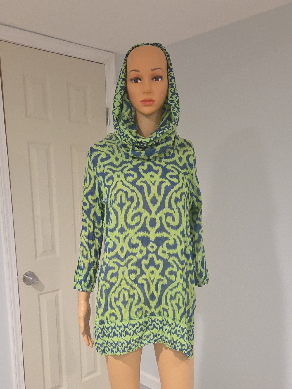 Gretchen Scott Designs Lime Green and Navy Hooded Tunic